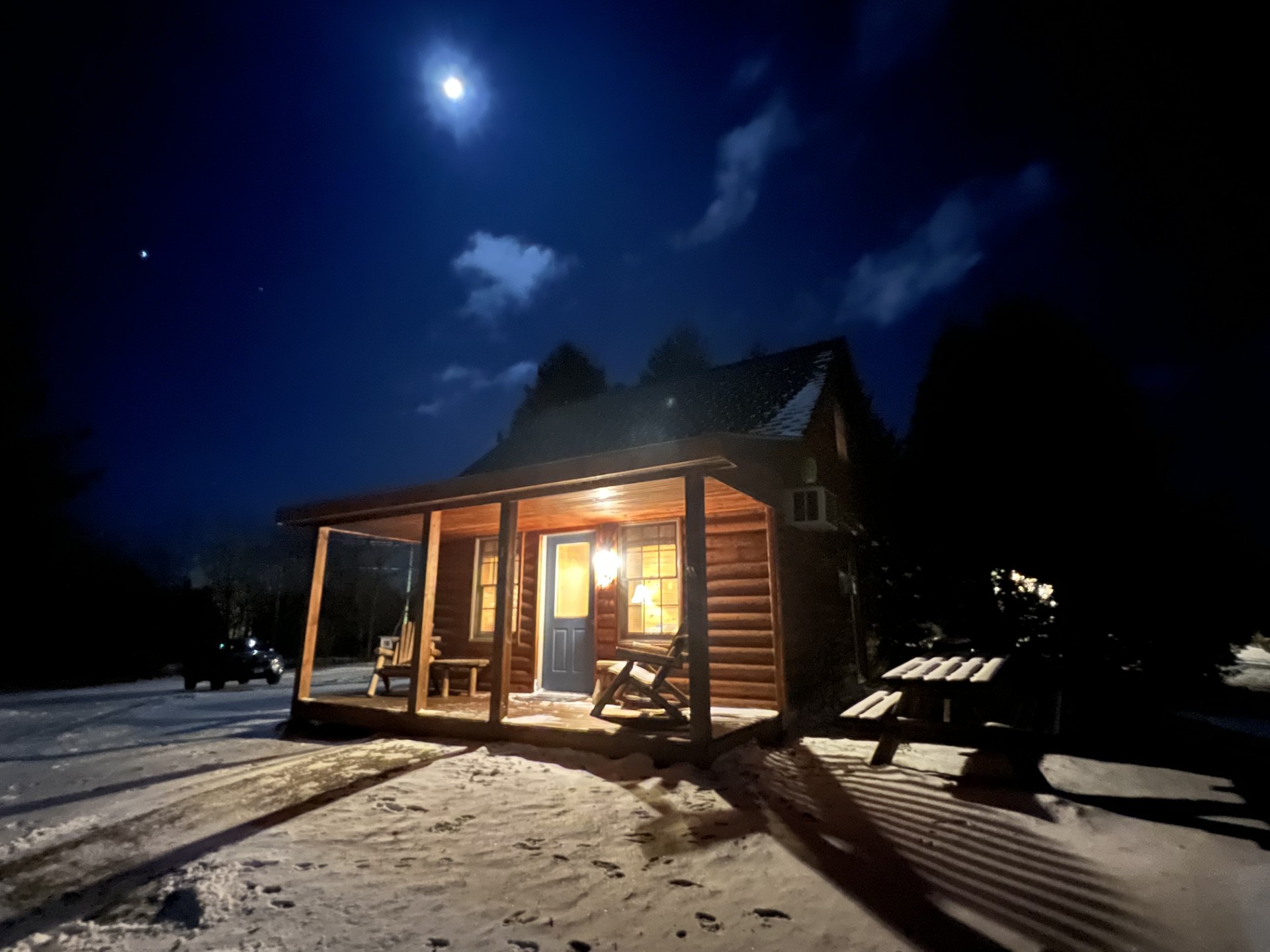 Journey’s End Motel & Cabins