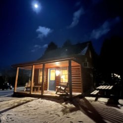 Journey’s End Motel & Cabins