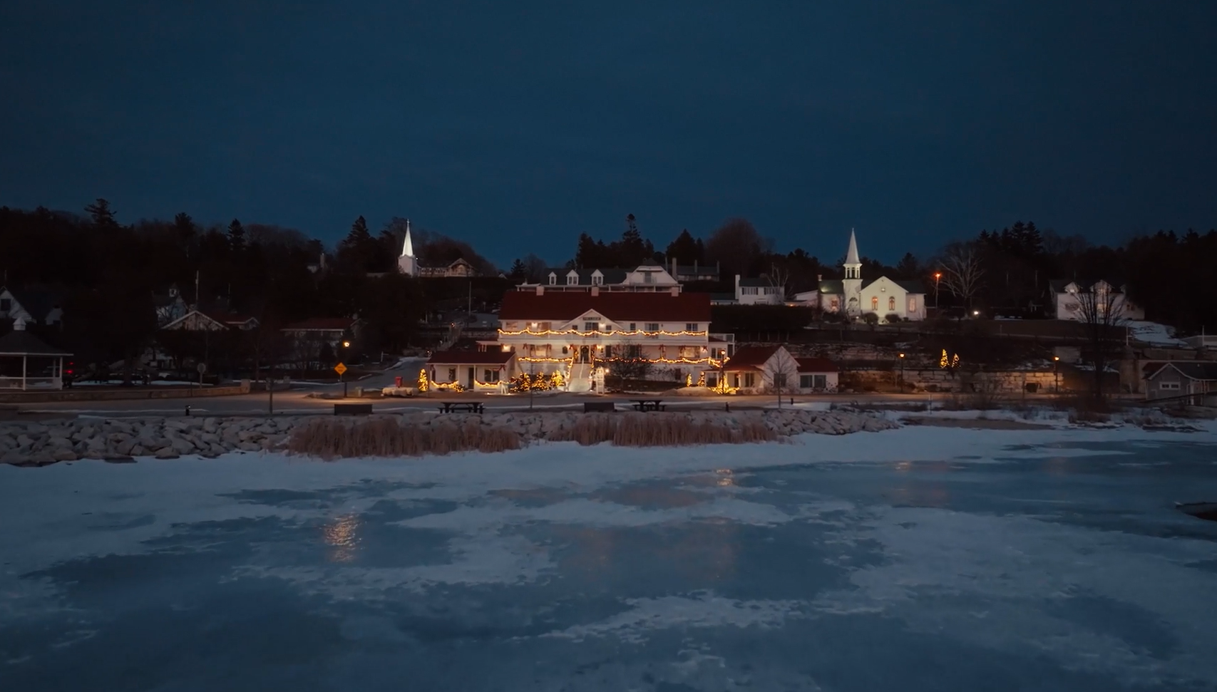 Hillside Waterfront Hotel