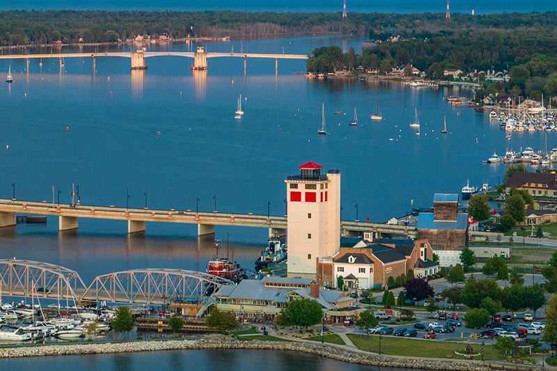 The Full-County Driving Tour A city view of Sturgeon Bay and the water.