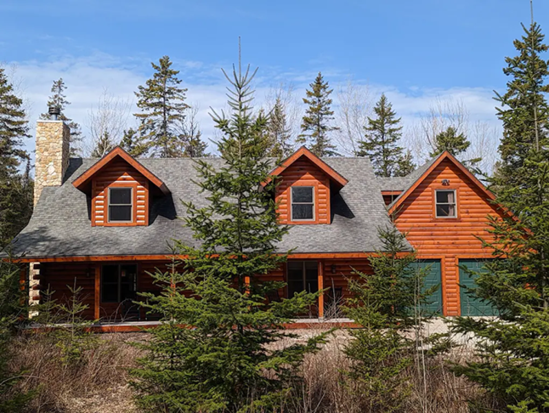 21 Beautiful Door County Cabins 17. The Refuge Log Home, Sister Bay