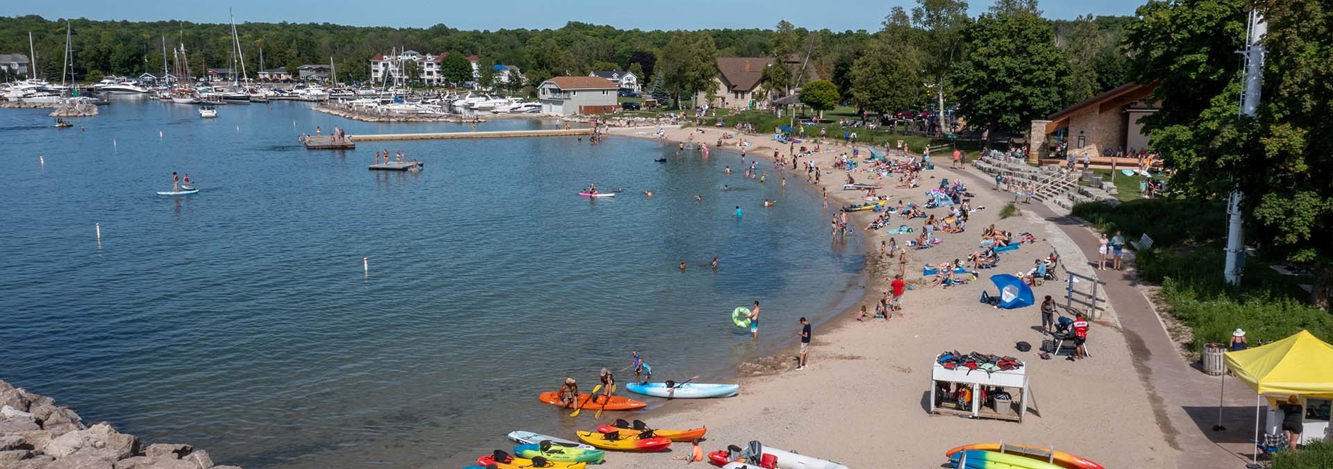 8 Free & Low-Cost Family Beach Activities