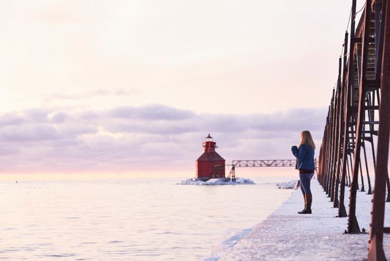 Sturgeon Bay Pierhead Light