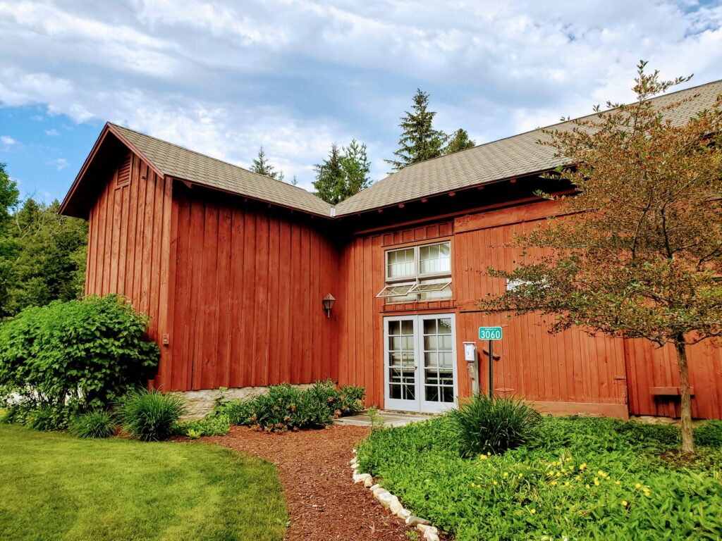 Anderson Barn Museum and Svalhus Research Library