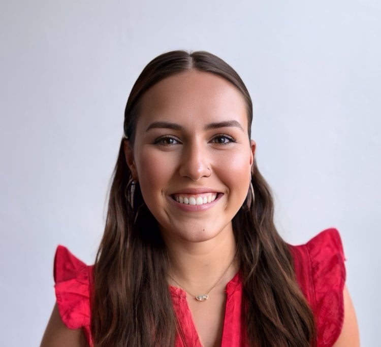 Headshot of Abigail Sternard.